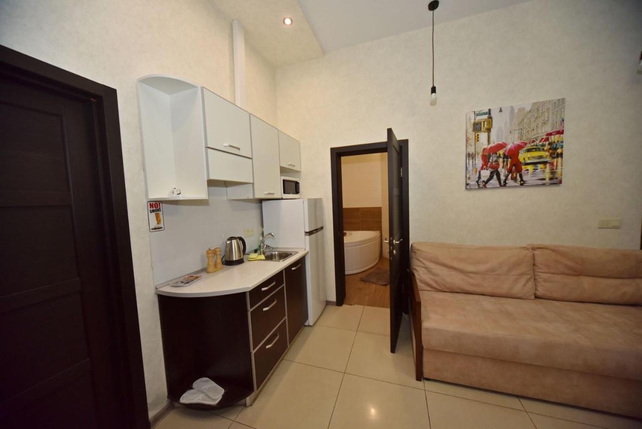 Malon Apartments Kharkiv Exterior photo